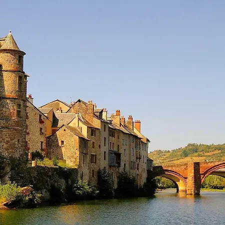 דירה Entre Aubrac Et Rodez *